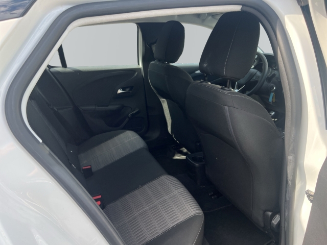 Fahrzeugabbildung Opel Corsa F Basis Apple CarPlay Android Auto Musikstreaming DAB Spurhalteass. Verkehrszeichenerk.
