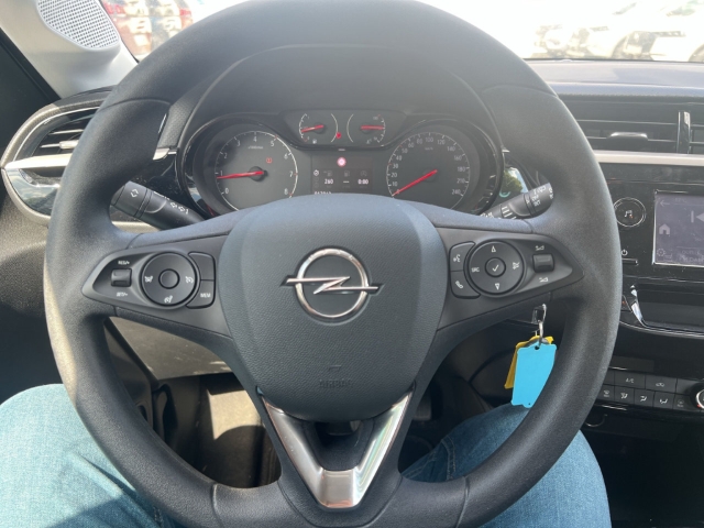 Fahrzeugabbildung Opel Corsa F Basis Apple CarPlay Android Auto Musikstreaming DAB Spurhalteass. Verkehrszeichenerk.