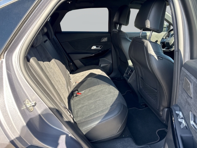 Fahrzeugabbildung DS Automobiles DS7 E-Tense Performance Line + 4x4 AD Digitales Cockpit Soundsystem LED Klimaautom