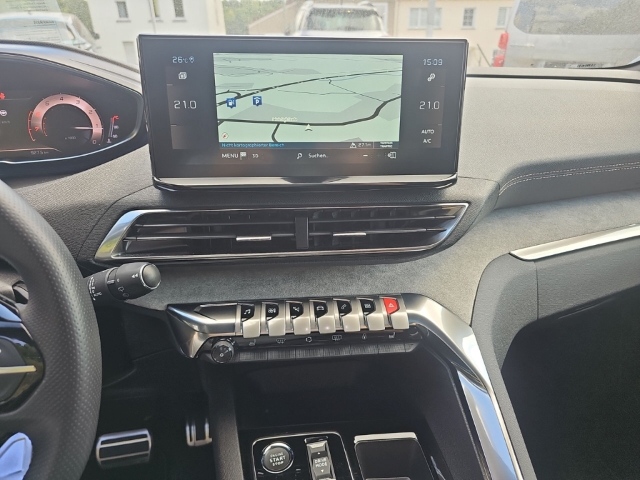 Fahrzeugabbildung Peugeot 3008 GT El. Panodach Navi Digitales Cockpit LED ACC El. Heckklappe Apple CarPlay Android Auto