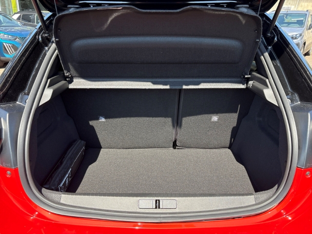 Fahrzeugabbildung Opel Corsa YES Digitales Cockpit LED Apple CarPlay Android Auto Musikstreaming DAB SHZ LenkradHZG