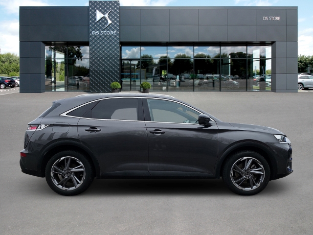 Fahrzeugabbildung DS Automobiles DS7 Crossback E-Tense 4x4 So Chic PHEV Navi LED ACC Apple CarPlay Android Auto