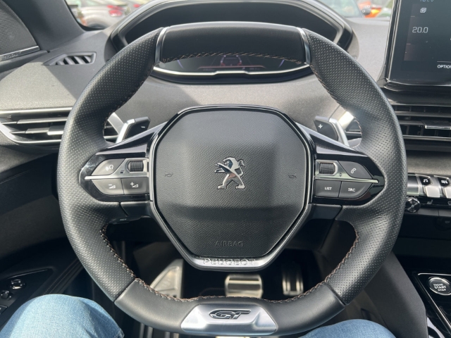 Fahrzeugabbildung Peugeot 3008 GT El. Panodach Navi Leder Digitales Cockpit Memory Sitze Soundsystem Massagesitze