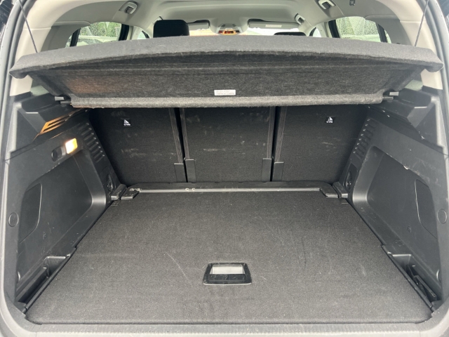Fahrzeugabbildung Citroen C5 Aircross Max Navi Digitales Cockpit LED ACC Apple CarPlay Android Auto Mehrzonenklima
