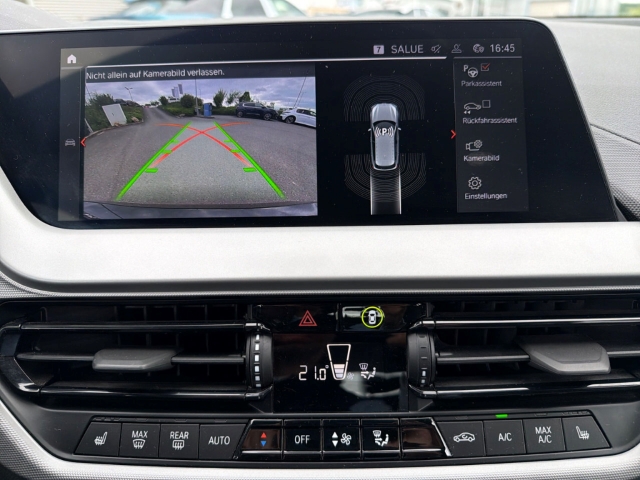 Fahrzeugabbildung BMW 118 i Advantage Navi Digitales Cockpit LED Sperrdiff. Fahrerprofil WLAN Kom-paket