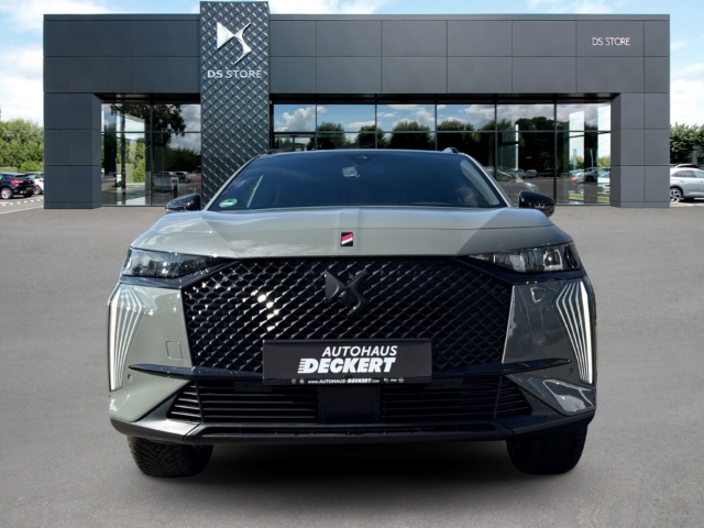 Fahrzeugabbildung DS Automobiles DS7 Performance Line AHK Digitales Cockpit LED Klimaautom Ambientebeleuchtung