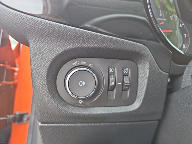 Fahrzeugabbildung Opel Corsa F Edition 1.2 EU6d Navi LED Apple CarPlay Android Auto Musikstreaming DAB Keyless Entry