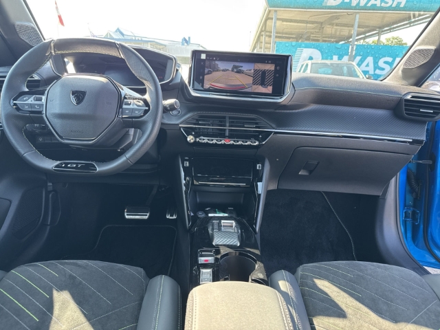 Fahrzeugabbildung Peugeot e-208 e- GT+ Elektromotor 156