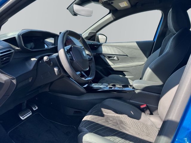 Fahrzeugabbildung Peugeot e-208 e- GT+ Elektromotor 156