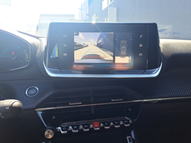 Fahrzeugabbildung Peugeot e-2008 Active Pack Navi LED Klimaautom DAB SHZ Keyless Spurhalteass. Verkehrszeichenerk.