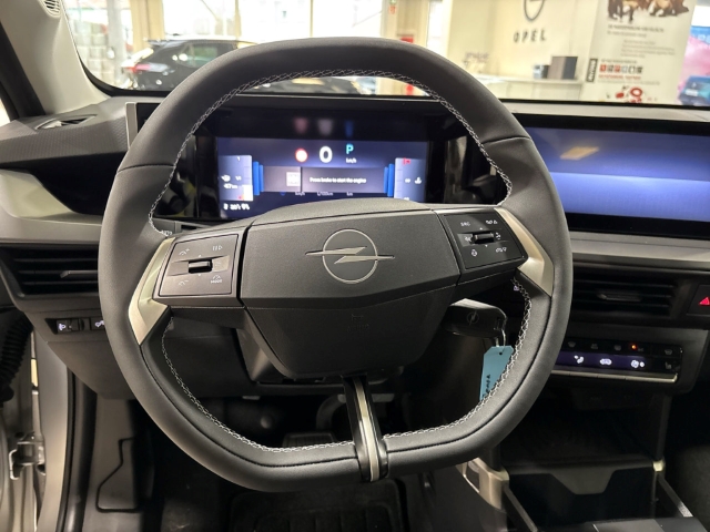 Fahrzeugabbildung Opel Frontera GS Navi AWR LED Apple CarPlay Android Auto Klimaautom Musikstreaming DAB