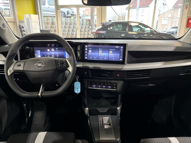 Fahrzeugabbildung Opel Frontera GS Navi AWR LED Apple CarPlay Android Auto Klimaautom Musikstreaming DAB