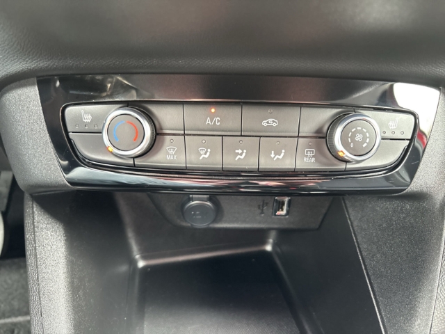 Fahrzeugabbildung Opel Corsa Elegance Navi LED Apple CarPlay Android Auto Musikstreaming DAB SHZ Totwinkelassistent