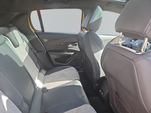 Fahrzeugabbildung Peugeot e-208 GT Elektro Panorama Navi LED ACC Apple CarPlay Android Auto Klimaautom Fahrerprofil