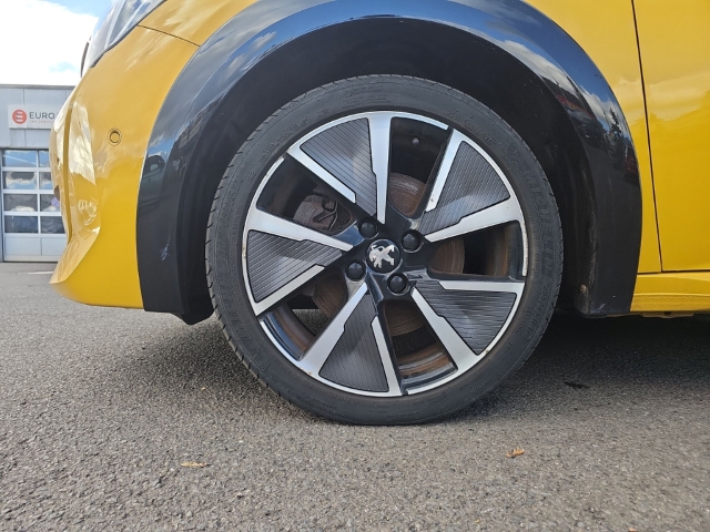 Fahrzeugabbildung Peugeot e-208 GT Elektro Panorama Navi LED ACC Apple CarPlay Android Auto Klimaautom Fahrerprofil