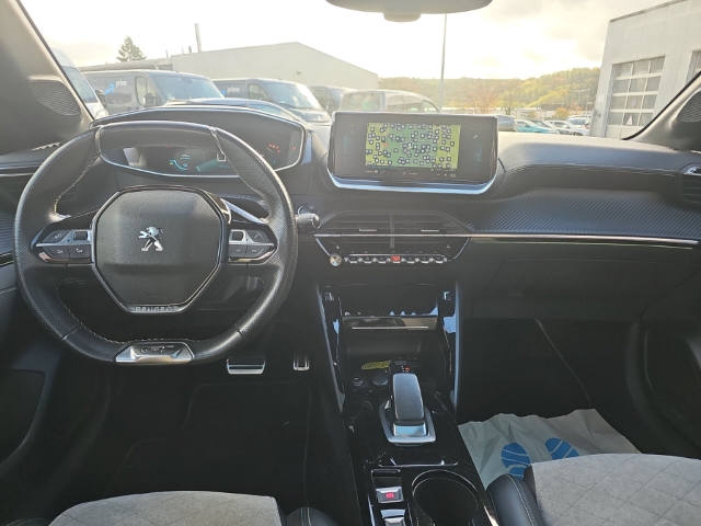 Fahrzeugabbildung Peugeot e-208 GT Elektro Panorama Navi LED ACC Apple CarPlay Android Auto Klimaautom Fahrerprofil
