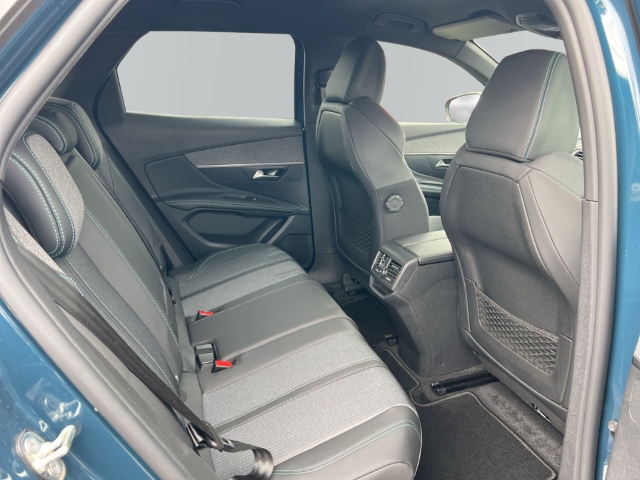 Fahrzeugabbildung Peugeot 3008 Allure Pack Navi Digitales Cockpit LED 2-Zonen-Klimaautom DAB SHZ Keyless Spurhalteass.