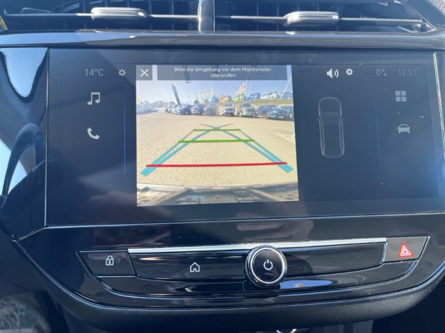 Fahrzeugabbildung Opel Corsa Apple CarPlay Android Auto Musikstreaming DAB SHZ LenkradHZG Spurhalteass. Verkehrszeichenerk.