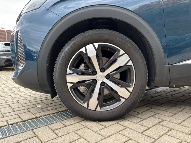Fahrzeugabbildung Peugeot 5008 Allure Pack 1.2 PureTech 130 EAT8 EU6d
