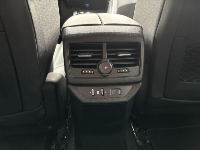 Fahrzeugabbildung Peugeot 5008 Allure Pack 1.2 PureTech 130 EAT8 EU6d