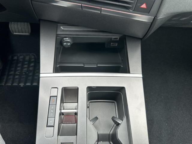 Fahrzeugabbildung Opel Astra L Edition Digitales Cockpit LED Apple CarPlay Android Auto Klimaautom Musikstreaming