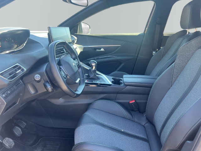 Fahrzeugabbildung Peugeot 5008 Allure Pack 7-Sitzer Navi Digitales Cockpit LED 2-Zonen-Klimaautom DAB Ambientebeleuchtung