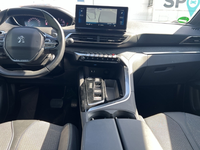 Fahrzeugabbildung Peugeot 3008 Allure Pack Navi Digitales Cockpit 360 Kamera LED 2-Zonen-Klimaautom DAB SHZ