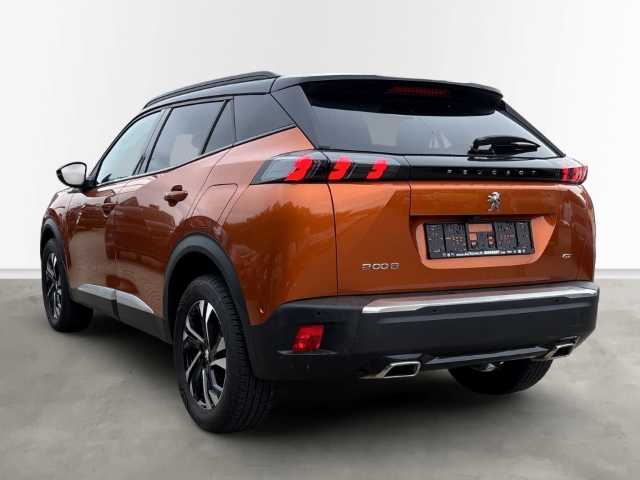 Fahrzeugabbildung Peugeot 2008 GT 1.2 PureTech El. Panodach Navi Digitales Cockpit LED ACC Klimaautom Fahrerprofil
