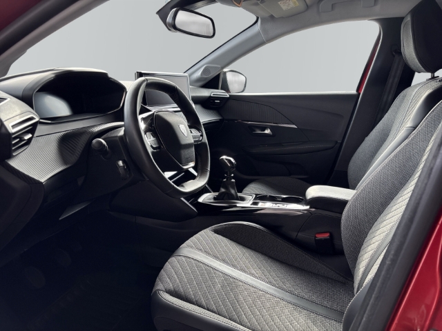 Fahrzeugabbildung Peugeot 208 Allure LED Klimaautom Fahrerprofil DAB SHZ Spurhalteass. Verkehrszeichenerk. Notbremsass.