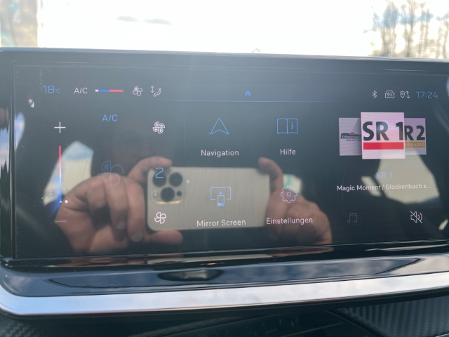 Fahrzeugabbildung Peugeot 208 Active Fahrerprofil DAB Keyless Spurhalteass. Verkehrszeichenerk. Notbremsass.