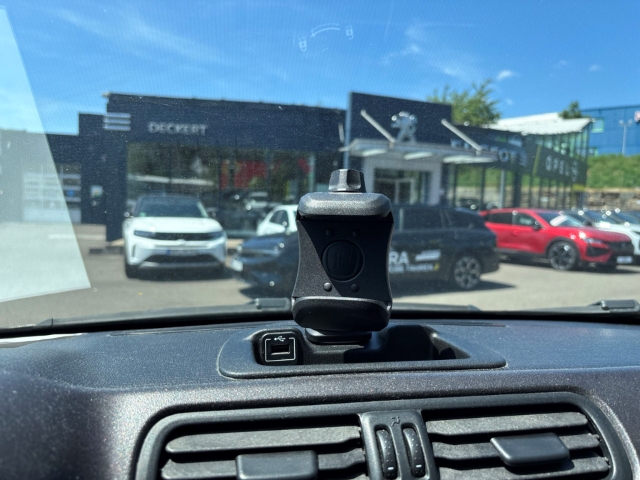 Fahrzeugabbildung Fiat Panda Cross 4x4 Mehrzonenklima Musikstreaming DAB SHZ Tel.-Vorb. PDC Berganfahrass. Winterpaket