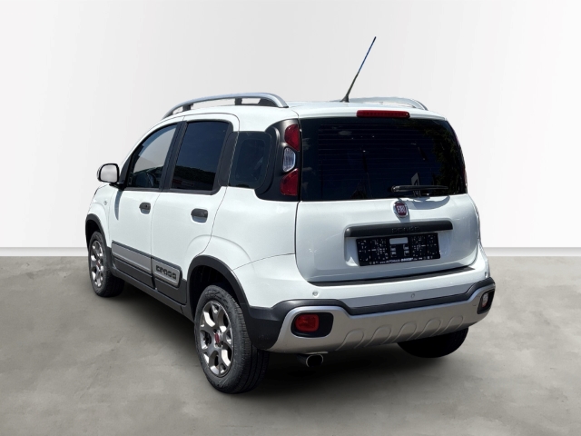 Fahrzeugabbildung Fiat Panda Cross 4x4 Mehrzonenklima Musikstreaming DAB SHZ Tel.-Vorb. PDC Berganfahrass. Winterpaket