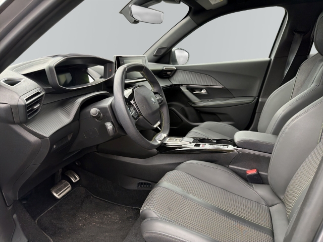 Fahrzeugabbildung Peugeot e-2008 GT Navi LED ACC Klimaautom Fahrerprofil DAB Ambientebeleuchtung SHZ Keyless
