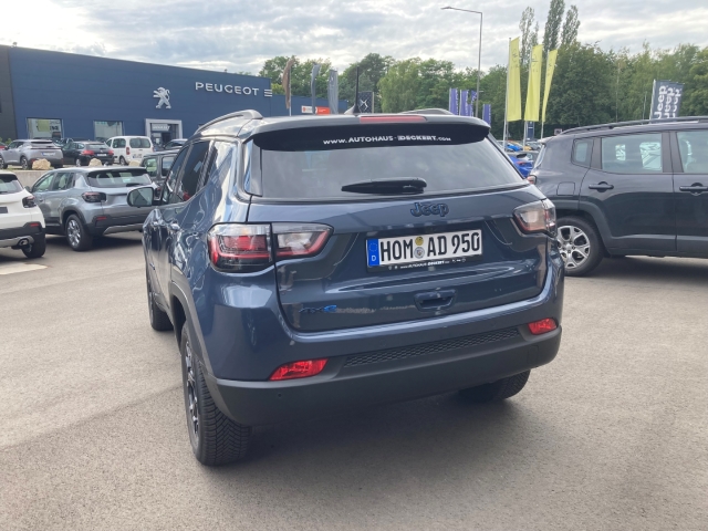 Fahrzeugabbildung Jeep Compass High Upland Plug-In Hybrid 4xe,Schiebedach, Nav, 360 Grad Kamera 1.3 EU6d