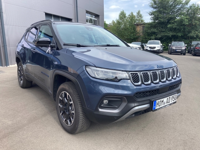 Fahrzeugabbildung Jeep Compass High Upland Plug-In Hybrid 4xe,Schiebedach, Nav, 360 Grad Kamera 1.3 EU6d