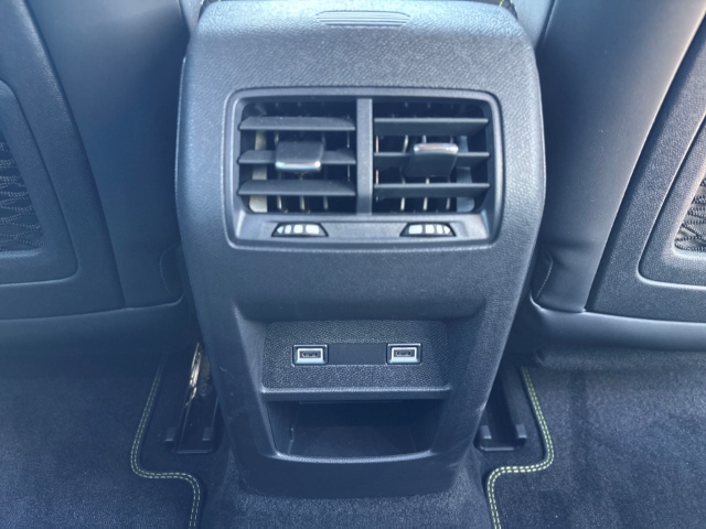 Fahrzeugabbildung Peugeot 308 GT Navi LED Blendfreies Fernl. Kurvenlicht 2-Zonen-Klimaautom DAB Ambientebeleuchtung