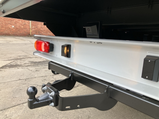 Fahrzeugabbildung Opel Movano Pritsche Doppelkabine 3,5t L4 AHK Navi Winter Techno Plus Worksite Visibility Paket