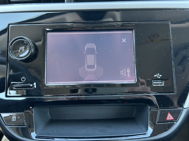 Fahrzeugabbildung Opel Corsa Edition Apple CarPlay Android Auto Musikstreaming DAB Spurhalteass. Verkehrszeichenerk.