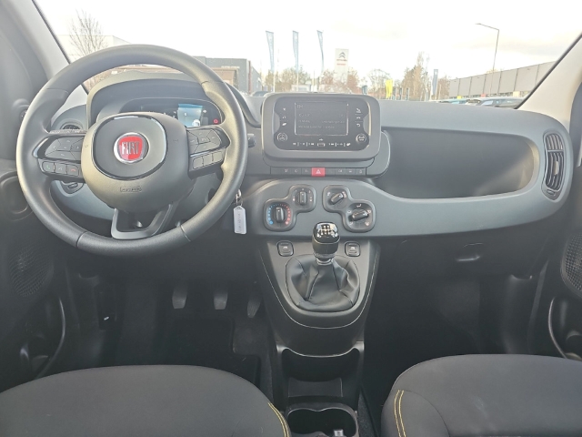 Fahrzeugabbildung Fiat Panda 1.0 Mild Hybrid EU6e, Bluetooth, Tempomat