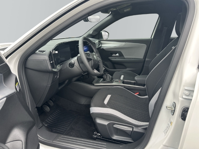 Fahrzeugabbildung Opel Mokka Edition Digitales Cockpit LED Apple CarPlay Android Auto Musikstreaming DAB
