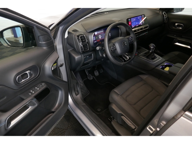 Fahrzeugabbildung Citroen C5 Aircross C-Series 360 Kamera LED Mehrzonenklima SHZ Keyless Totwinkelassistent - mit KI generiert/bearbeitet
