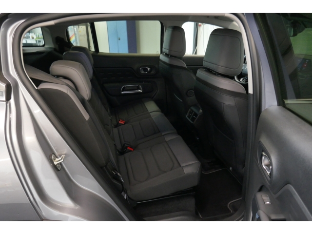 Fahrzeugabbildung Citroen C5 Aircross C-Series 360 Kamera LED Mehrzonenklima SHZ Keyless Totwinkelassistent - mit KI generiert/bearbeitet