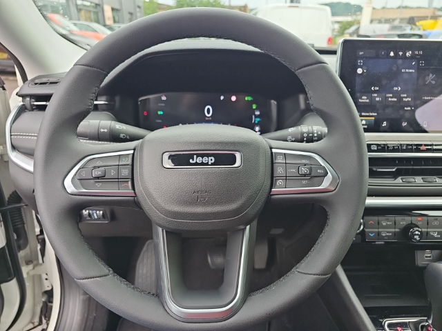 Fahrzeugabbildung Jeep Compass Limited Plug-In Hybrid 4WD 1.3 EU6d Allrad Apple CarPlay Android Auto