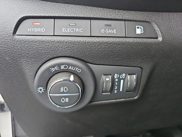Fahrzeugabbildung Jeep Compass Limited Plug-In Hybrid 4WD 1.3 EU6d Allrad Apple CarPlay Android Auto