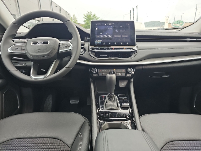 Fahrzeugabbildung Jeep Compass Limited Plug-In Hybrid 4WD 1.3 EU6d Allrad Apple CarPlay Android Auto