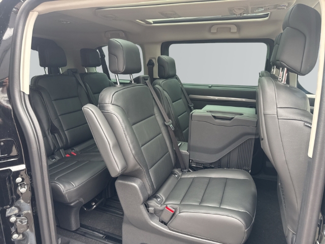 Fahrzeugabbildung Fiat Ulysse 180 BlueHDi L2 Top , AHK, Navi, Leder, Massage