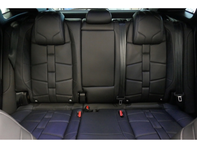 Fahrzeugabbildung DS Automobiles DS7 DS Opera AHK Panorama Leder Digitales Cockpit Memory Sitze Soundsystem - mit KI generiert/bearbeitet