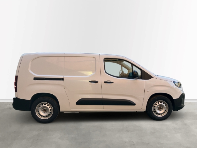 Fahrzeugabbildung Fiat Doblo Kastenwagen XL 1.5 Diesel 130 PS, AT, Winter, Magic Cargo, RFK