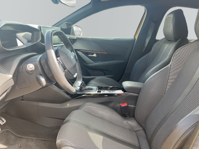 Fahrzeugabbildung Peugeot 208 GT Navi LED ACC Klimaautom Fahrerprofil DAB Ambientebeleuchtung SHZ Parklenkass.