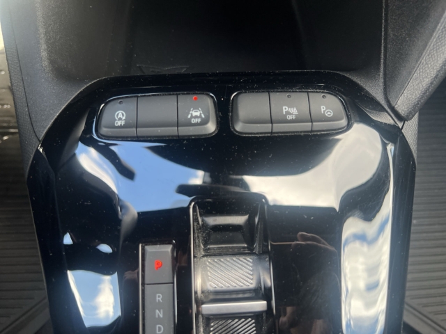 Fahrzeugabbildung Opel Corsa Ultimate Navi Leder Massagesitze LED Blendfreies Fernl. Kurvenlicht Apple CarPlay